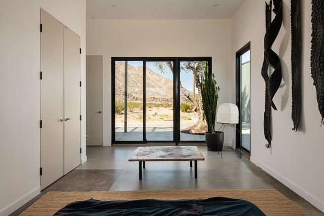 60052 Rocky Avenue, Landers, CA 92285