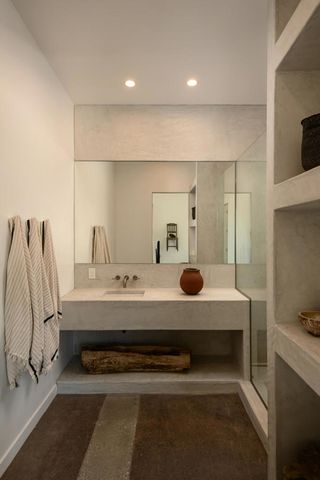 60052 Rocky Avenue, Landers, CA 92285