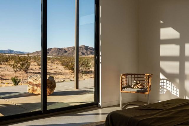 60052 Rocky Avenue, Landers, CA 92285