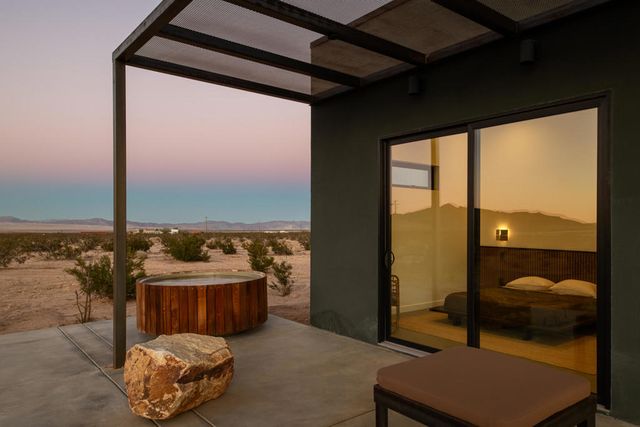 60052 Rocky Avenue, Landers, CA 92285