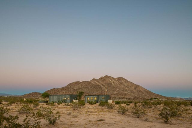 60052 Rocky Avenue, Landers, CA 92285