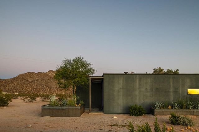 60052 Rocky Avenue, Landers, CA 92285