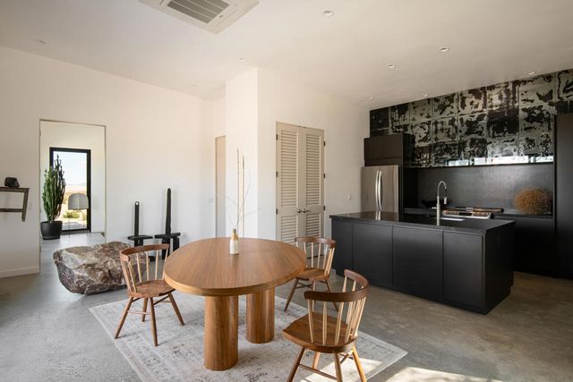 60052 Rocky Avenue, Landers, CA 92285