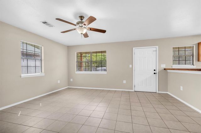 14236 E Ravine Run, Willis, TX 77318