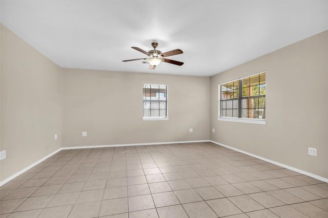 14236 E Ravine Run, Willis, TX 77318