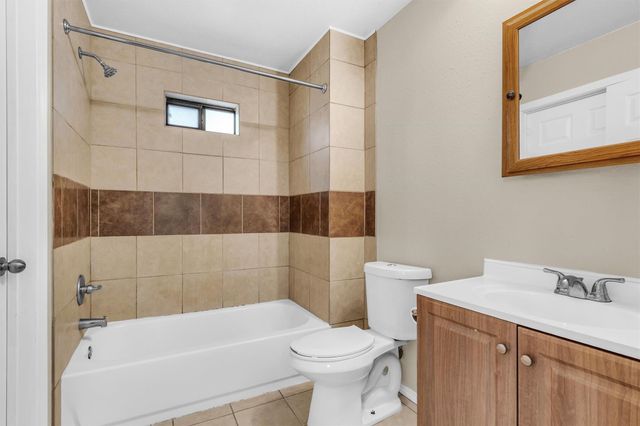 14236 E Ravine Run, Willis, TX 77318