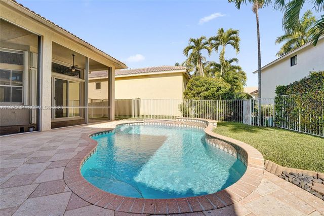 2458 Greenbrier Court, Weston, FL 33327