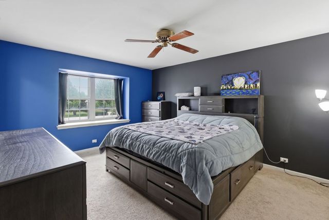 670 Versailles Circle D, Elk Grove Village, IL 60007