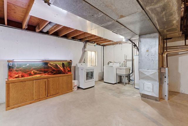 670 Versailles Circle D, Elk Grove Village, IL 60007