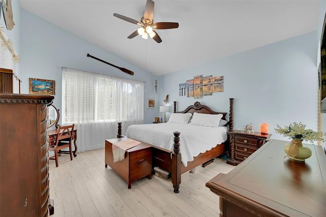 6030 Swans Way, Coconut Creek, FL 33073