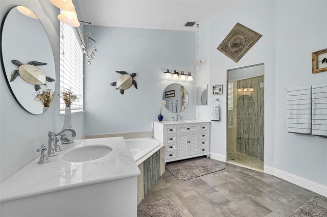 6030 Swans Way, Coconut Creek, FL 33073