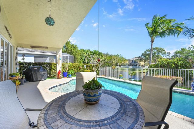 6030 Swans Way, Coconut Creek, FL 33073