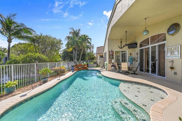 6030 Swans Way, Coconut Creek, FL 33073