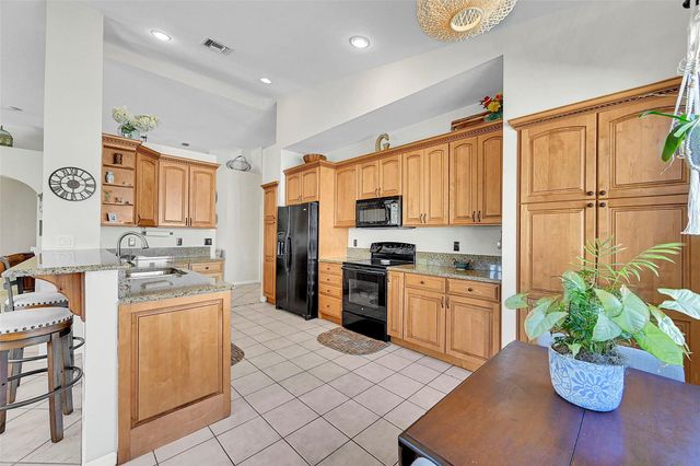 6030 Swans Way, Coconut Creek, FL 33073