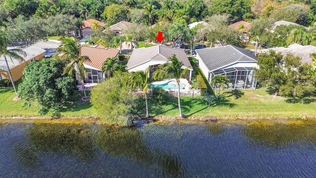 6030 Swans Way, Coconut Creek, FL 33073
