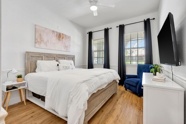 207 Via Rosina, Jupiter, FL 33458