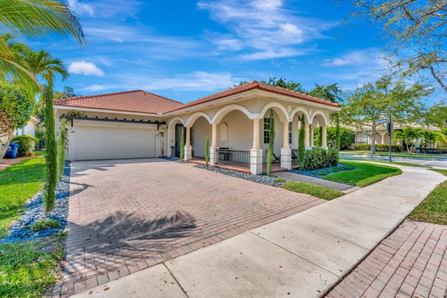 207 Via Rosina, Jupiter, FL 33458