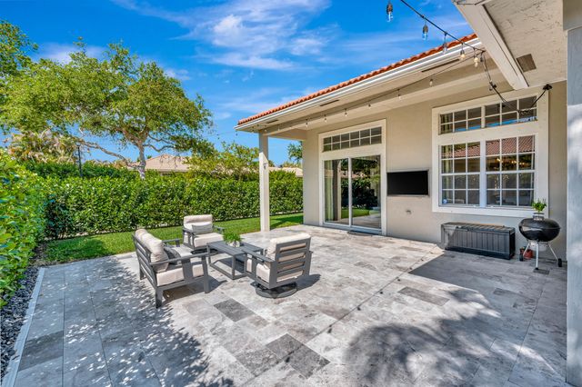 207 Via Rosina, Jupiter, FL 33458