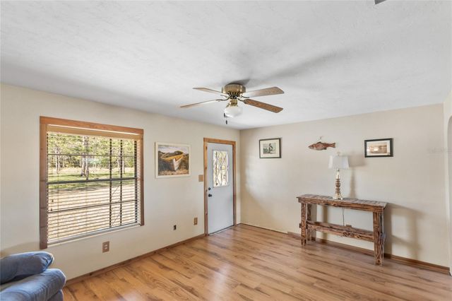 13296 SW COUNTY ROAD 231, Brooker, FL 32622