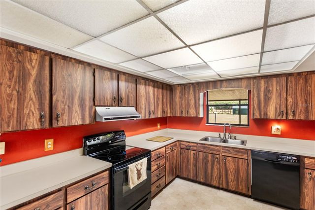 13296 SW COUNTY ROAD 231, Brooker, FL 32622