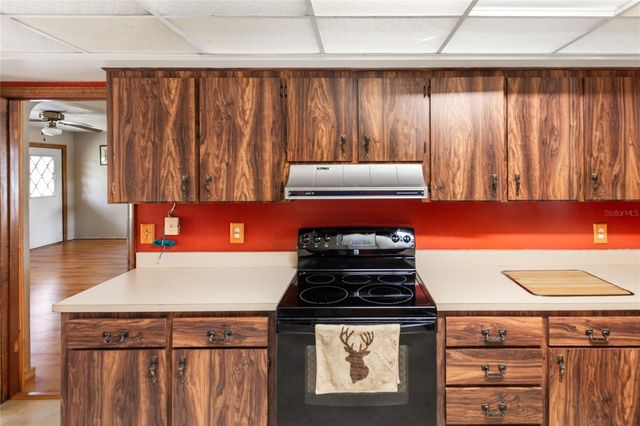 13296 SW COUNTY ROAD 231, Brooker, FL 32622