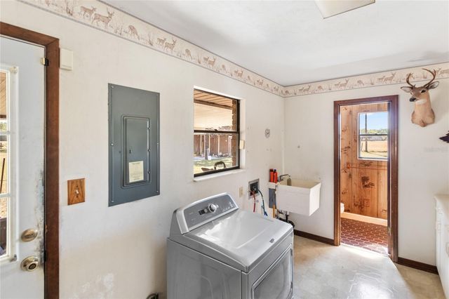 13296 SW COUNTY ROAD 231, Brooker, FL 32622