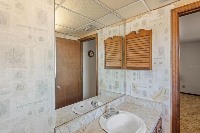 13296 SW COUNTY ROAD 231, Brooker, FL 32622