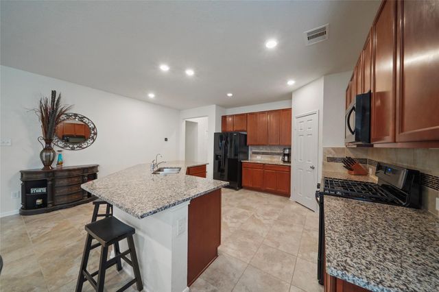 10003 Cimarron Canyon Lane, Magnolia, TX 77354