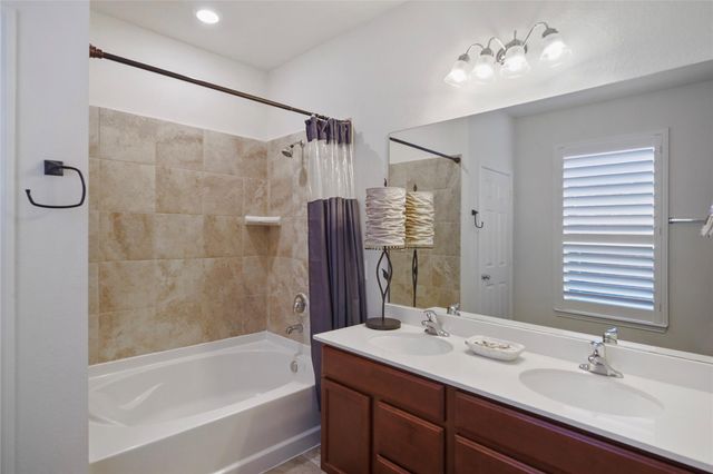 10003 Cimarron Canyon Lane, Magnolia, TX 77354