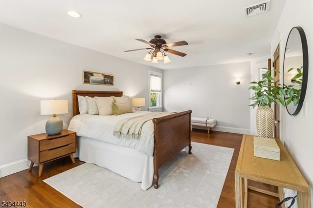 12 Van Dyke Pl, Summit City, NJ 07901