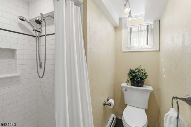 12 Van Dyke Pl, Summit City, NJ 07901