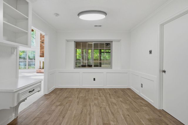 9 N Havenridge Drive, The Woodlands, TX 77381