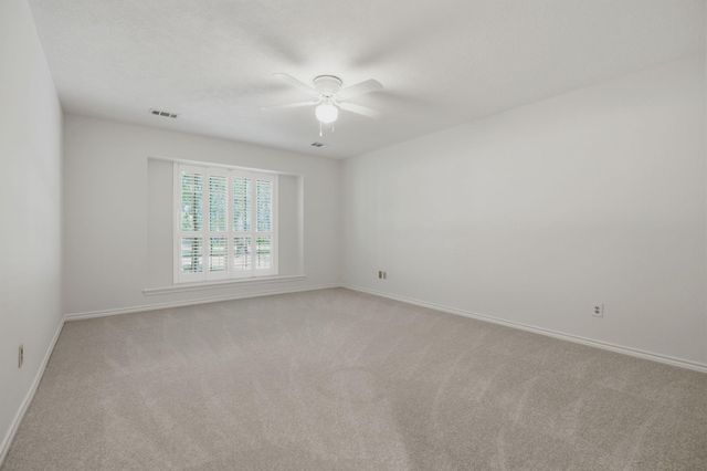 9 N Havenridge Drive, The Woodlands, TX 77381