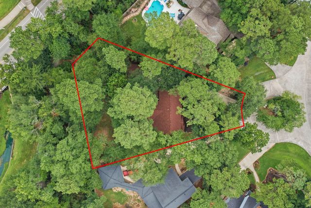 9 N Havenridge Drive, The Woodlands, TX 77381