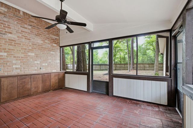 9 N Havenridge Drive, The Woodlands, TX 77381