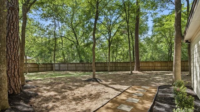 9 N Havenridge Drive, The Woodlands, TX 77381
