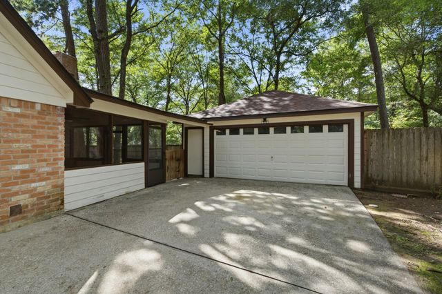 9 N Havenridge Drive, The Woodlands, TX 77381