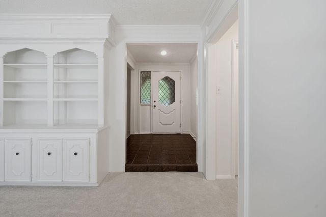 9 N Havenridge Drive, The Woodlands, TX 77381