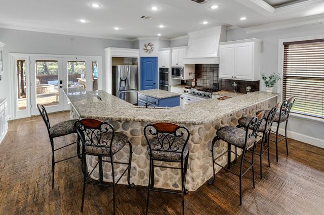 689 Jim Cannon Road, Van Alstyne, TX 75495