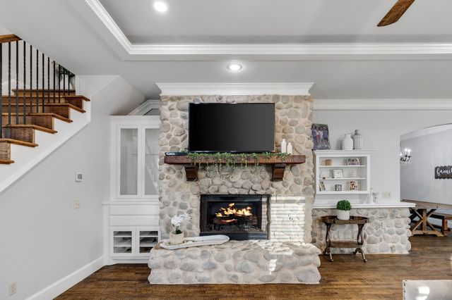 689 Jim Cannon Road, Van Alstyne, TX 75495