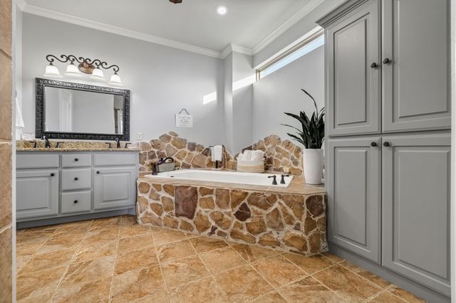 689 Jim Cannon Road, Van Alstyne, TX 75495