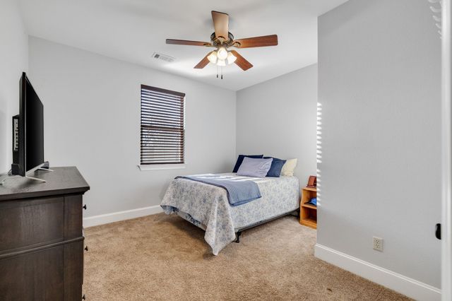 689 Jim Cannon Road, Van Alstyne, TX 75495