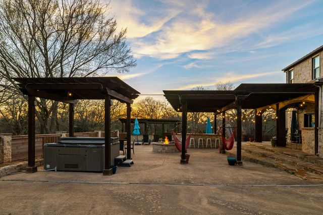 689 Jim Cannon Road, Van Alstyne, TX 75495