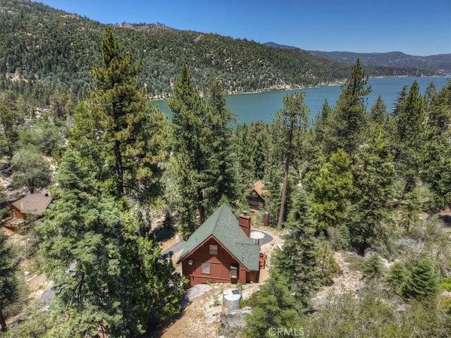 163 Ice Box Lane, Big Bear Lake, CA 92315