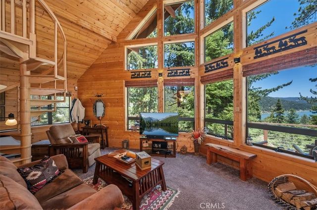 163 Ice Box Lane, Big Bear Lake, CA 92315