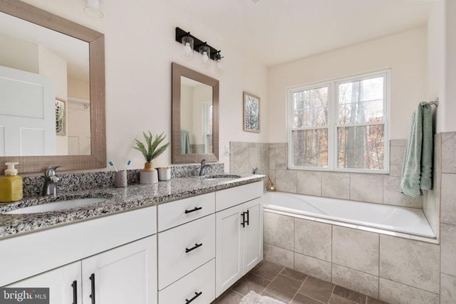 110 CRYSTAL CT, Locust Grove, VA 22508