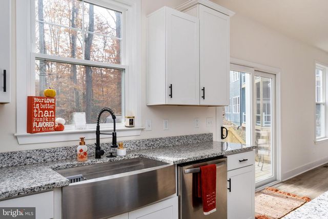 110 CRYSTAL CT, Locust Grove, VA 22508