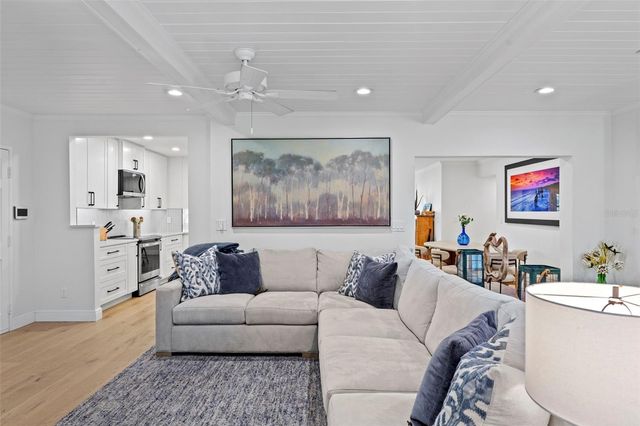 480 W DAVIS BOULEVARD, Tampa, FL 33606