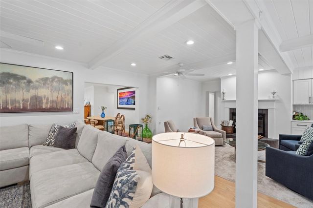 480 W DAVIS BOULEVARD, Tampa, FL 33606