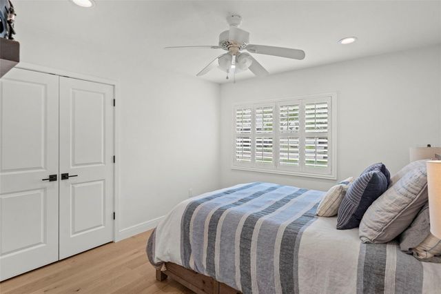 480 W DAVIS BOULEVARD, Tampa, FL 33606
